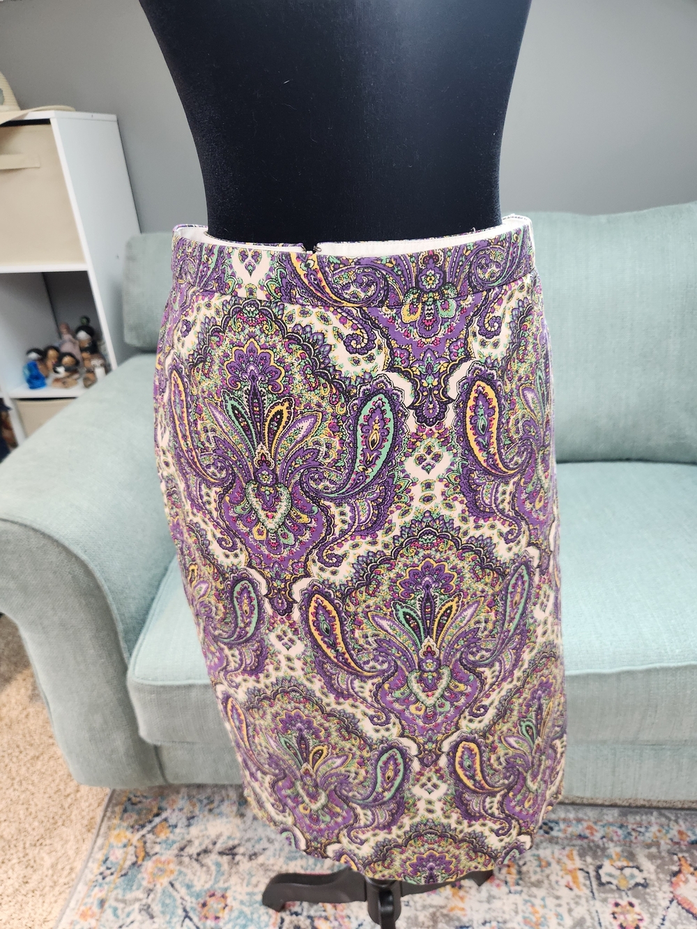 J Crew Purple Paisley Pencil Skirt Yellow & Grewn AccentsSize 12 Great Condition - Picture 1 of 11